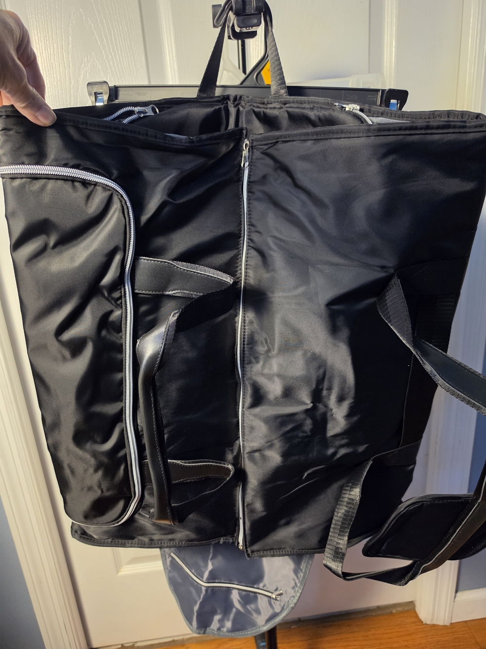 Black Men's Travel Duffel Bag with Multiple Pockets